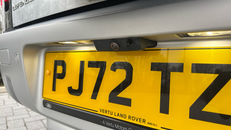 Land Rover Defender 90 Diesel 3.0 D250 Hard Top SE Auto